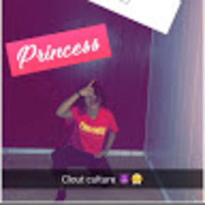 Meet your Posher, Layla